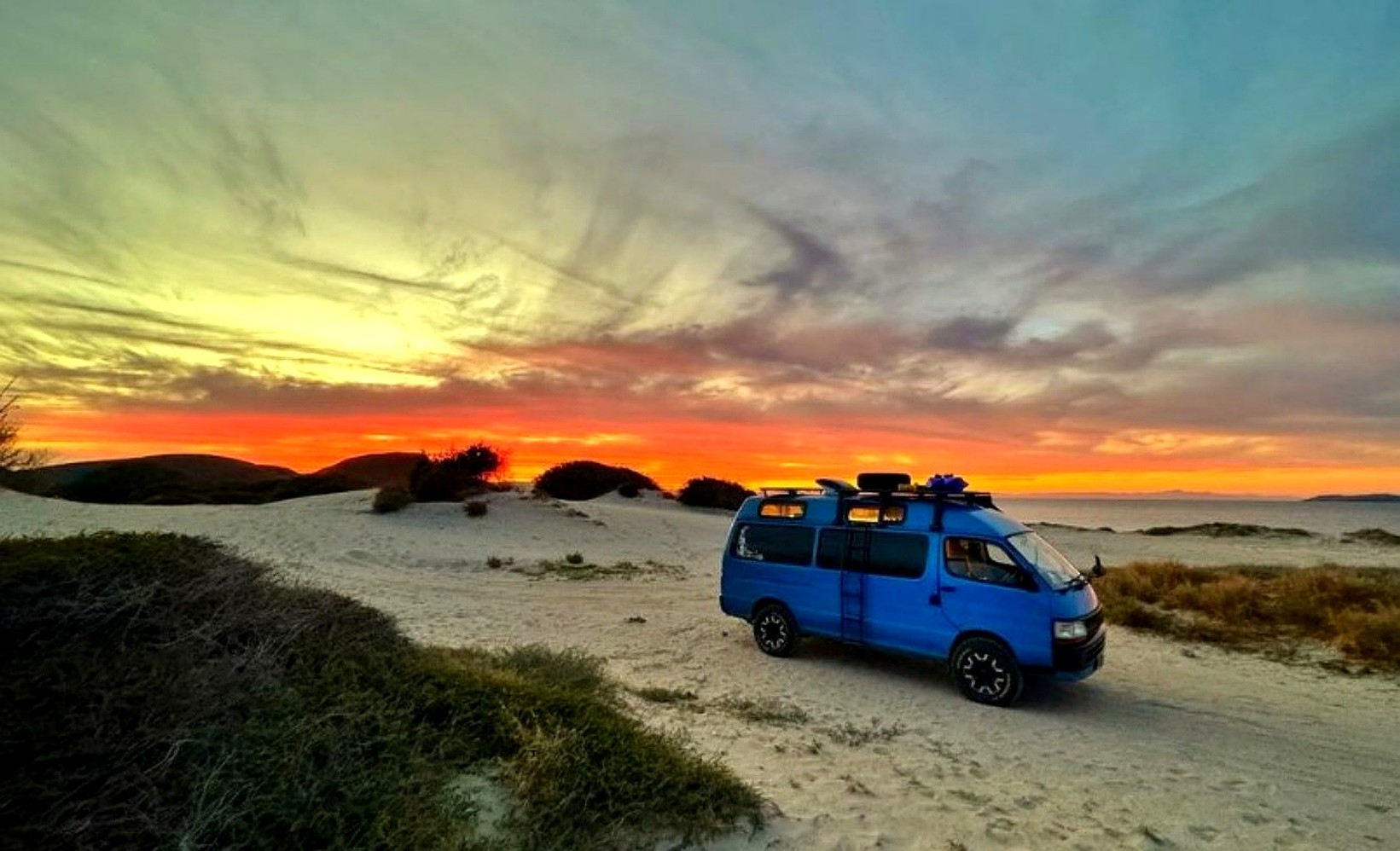 Ozroofracks | Nissan Caravan High Roof Roof Racks