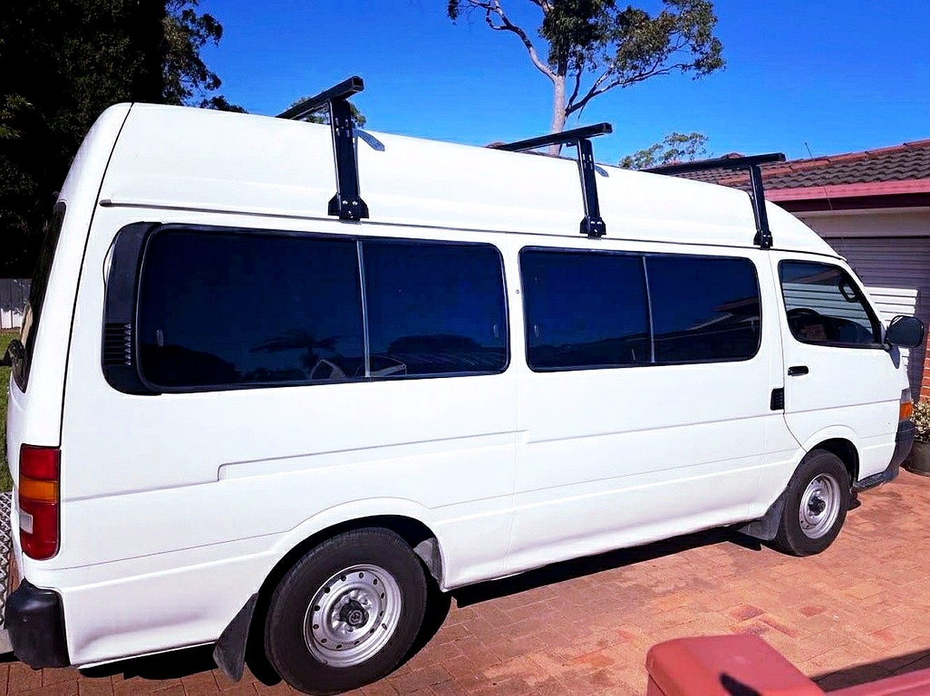 Ozroofracks | Mercedes Sprinter Roof Racks