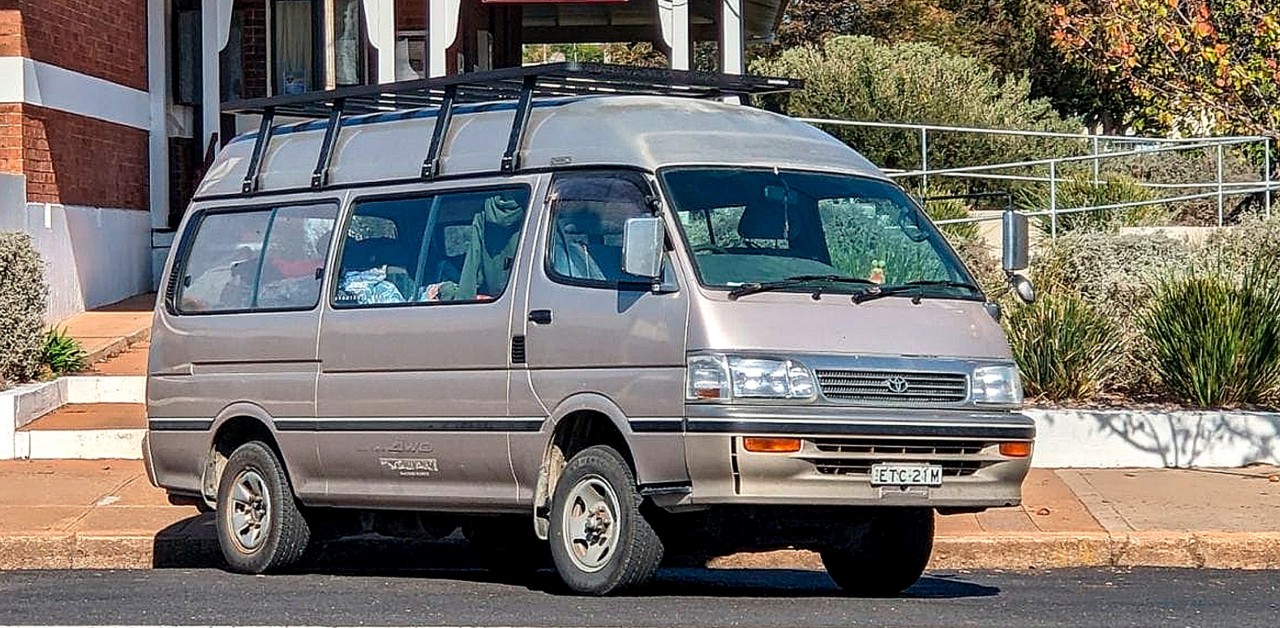 Ozroofracks | Mazda Scrum Roof Racks